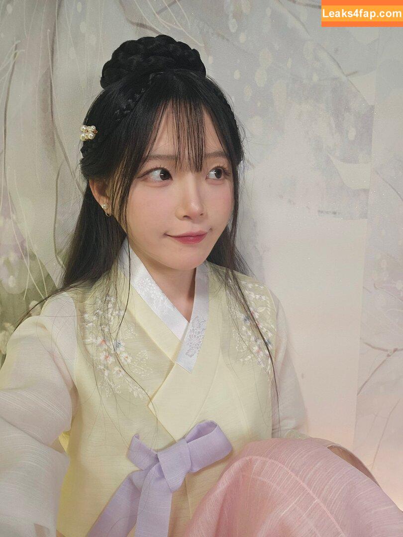 asmr_nara / Nara 나라 leaked photo photo #0043