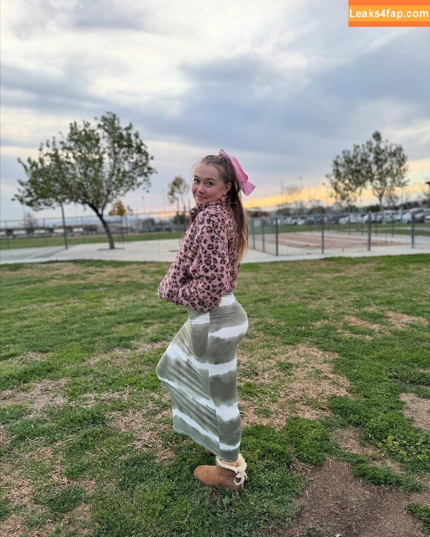 ASMRLia / liaholm leaked photo photo #0096