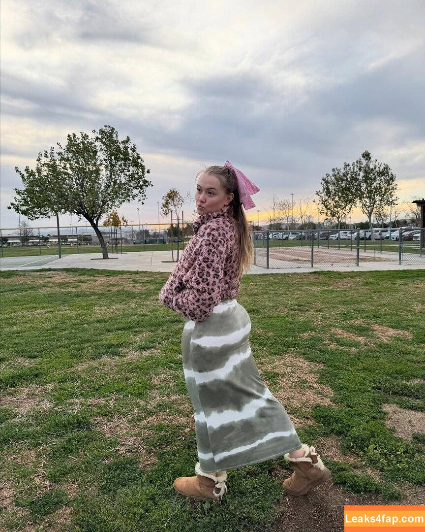 ASMRLia / liaholm leaked photo photo #0098