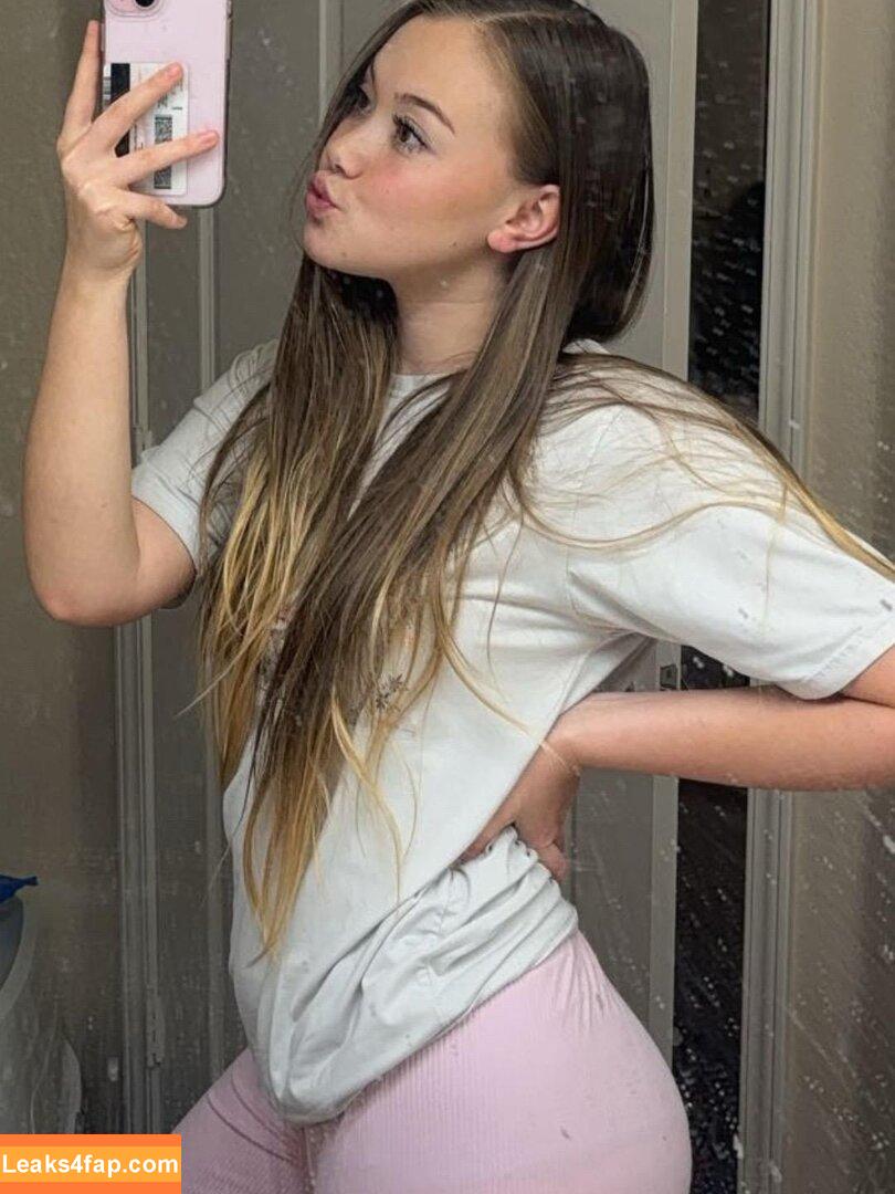 ASMRLia / liaholm leaked photo photo #0117
