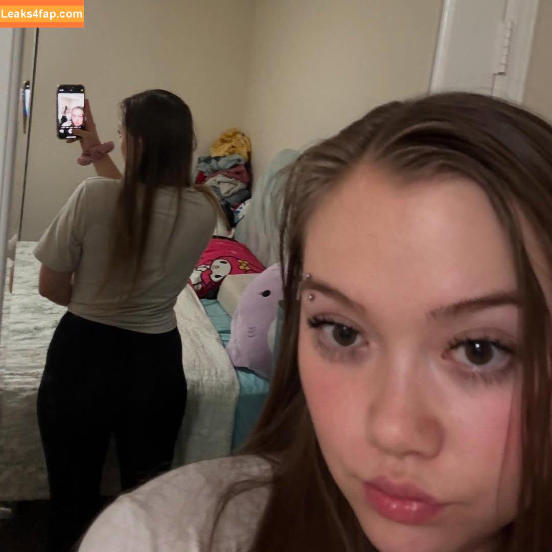ASMRLia / liaholm leaked photo photo #0137