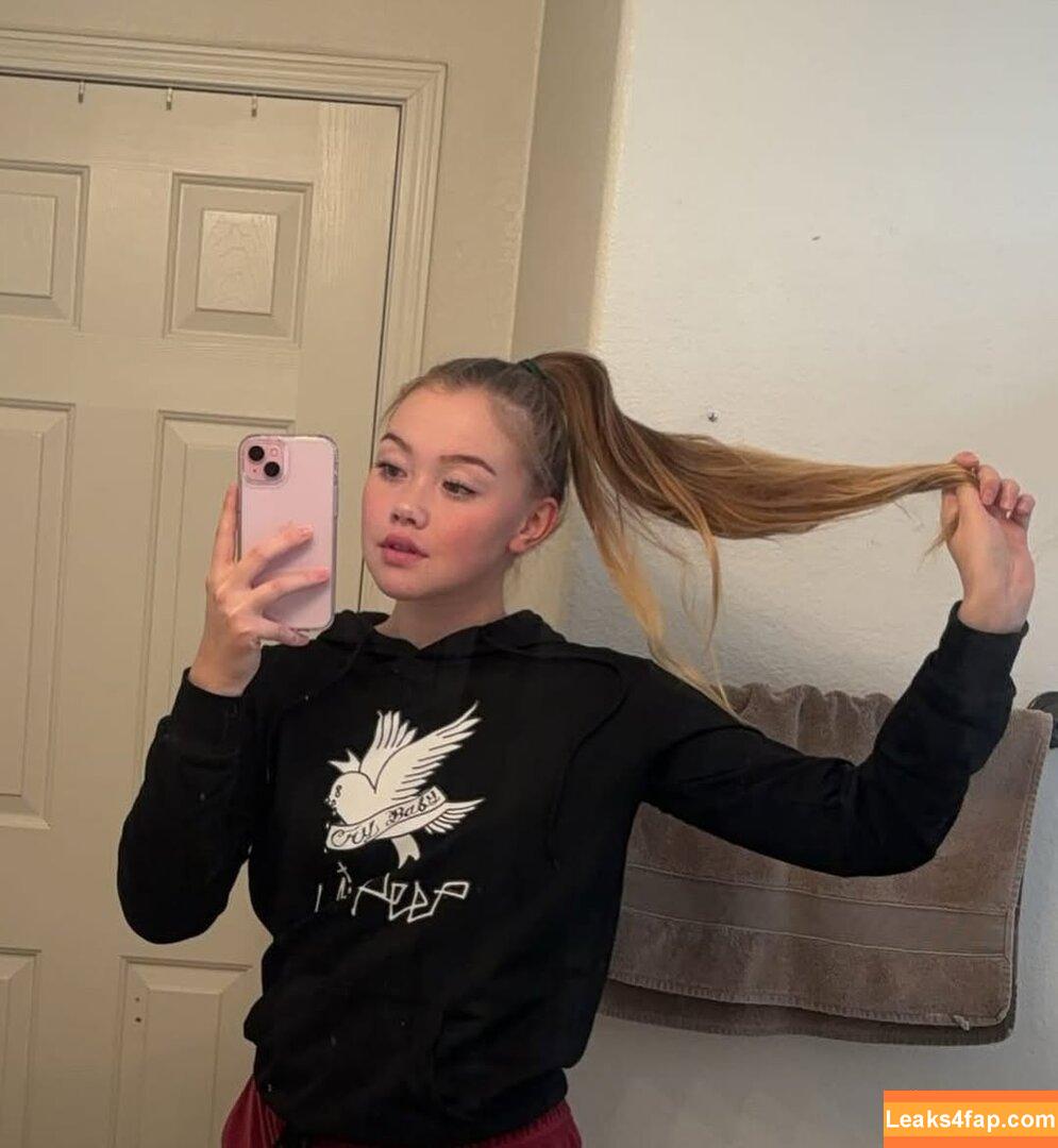 ASMRLia / liaholm leaked photo photo #0140