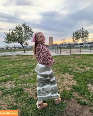 ASMRLia photo #0100