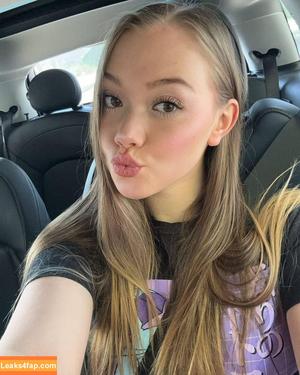ASMRLia photo #0110