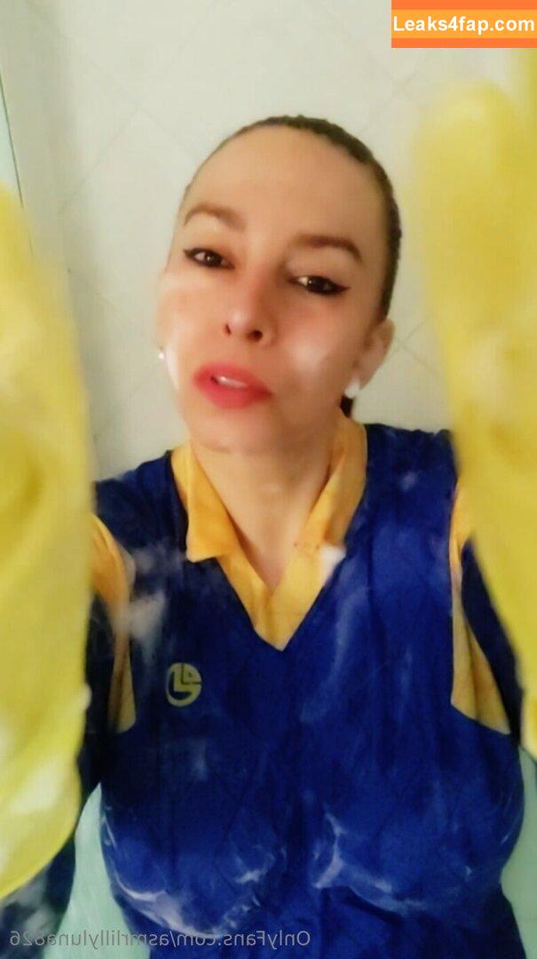 asmrlillyluna826 /  leaked photo photo #0032