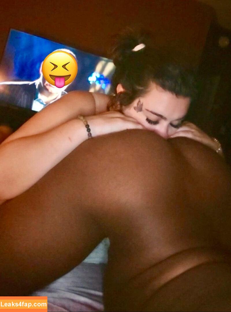 Asseatingqueen / Bellathecat / FlirtyGirlyy / Vanessa Lynn / repent_thy_sins_89 leaked photo photo #0045