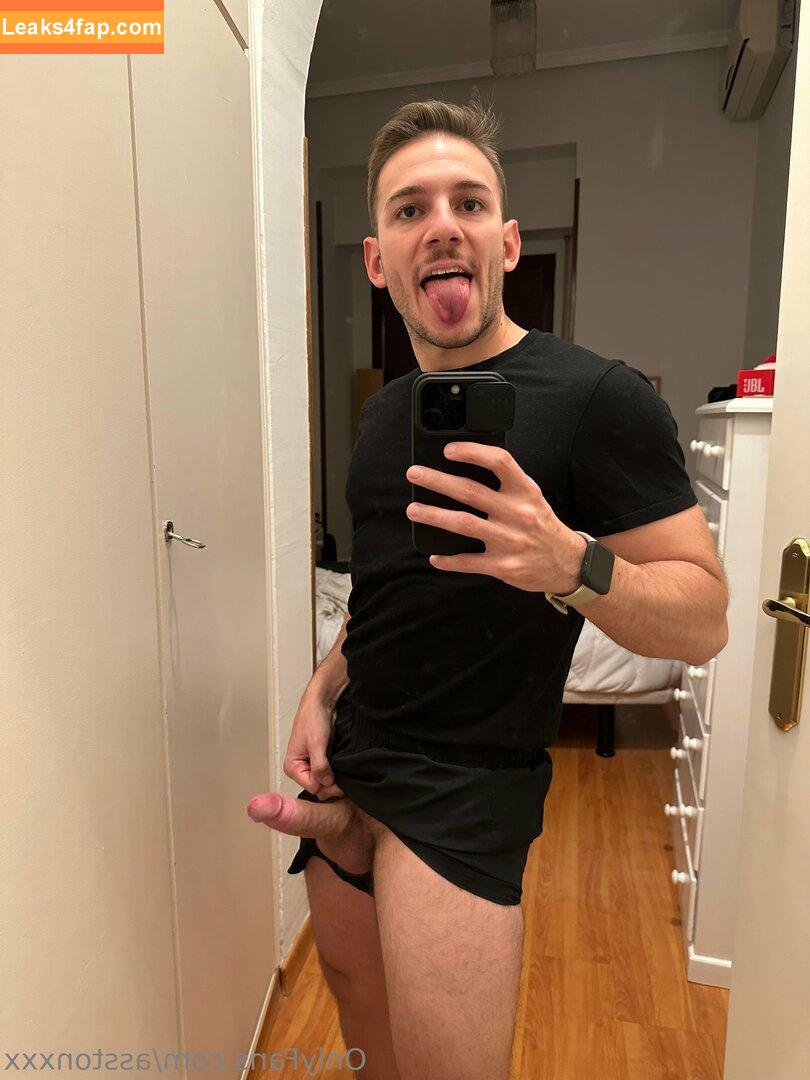 asstonxxx free nudes