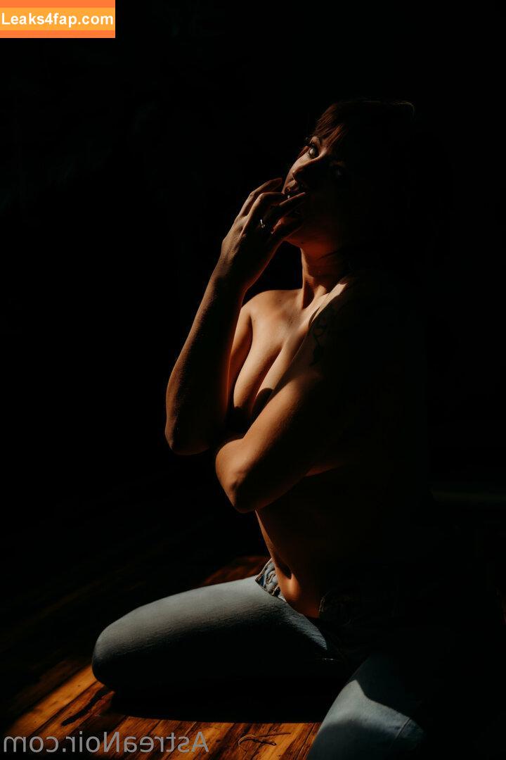 astreanoir / astrea_noir leaked photo photo #0015