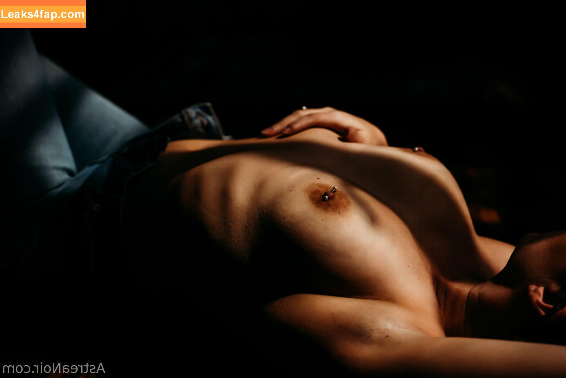 astreanoir / astrea_noir leaked photo photo #0017