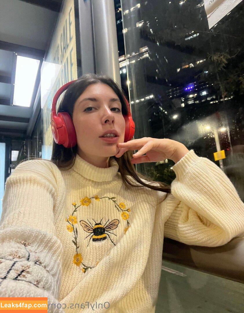 Astrid.me / RavishingMistressVib / astridsofficial leaked photo photo #0010