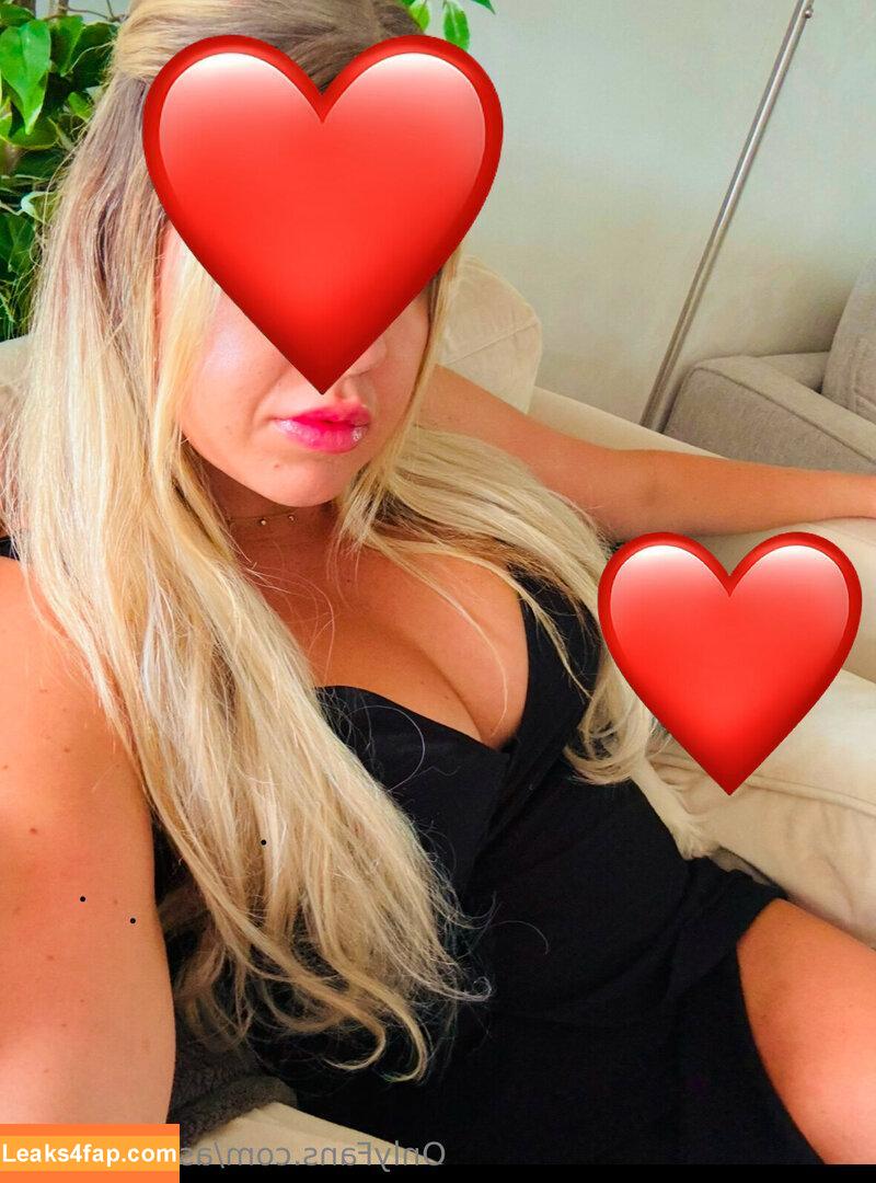 astridsecrets /  leaked photo photo #0023