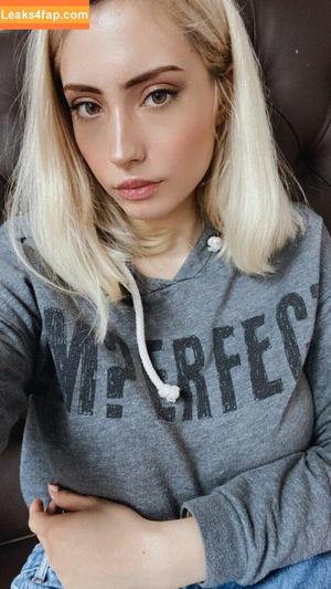 Athena Cosplay photo #0031