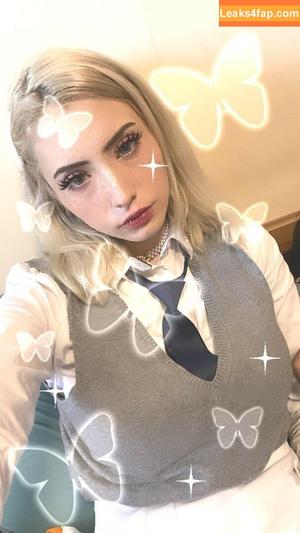 Athena Cosplay photo #0032