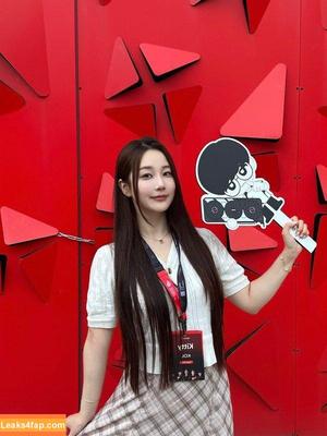 Athena Jiang photo #0007