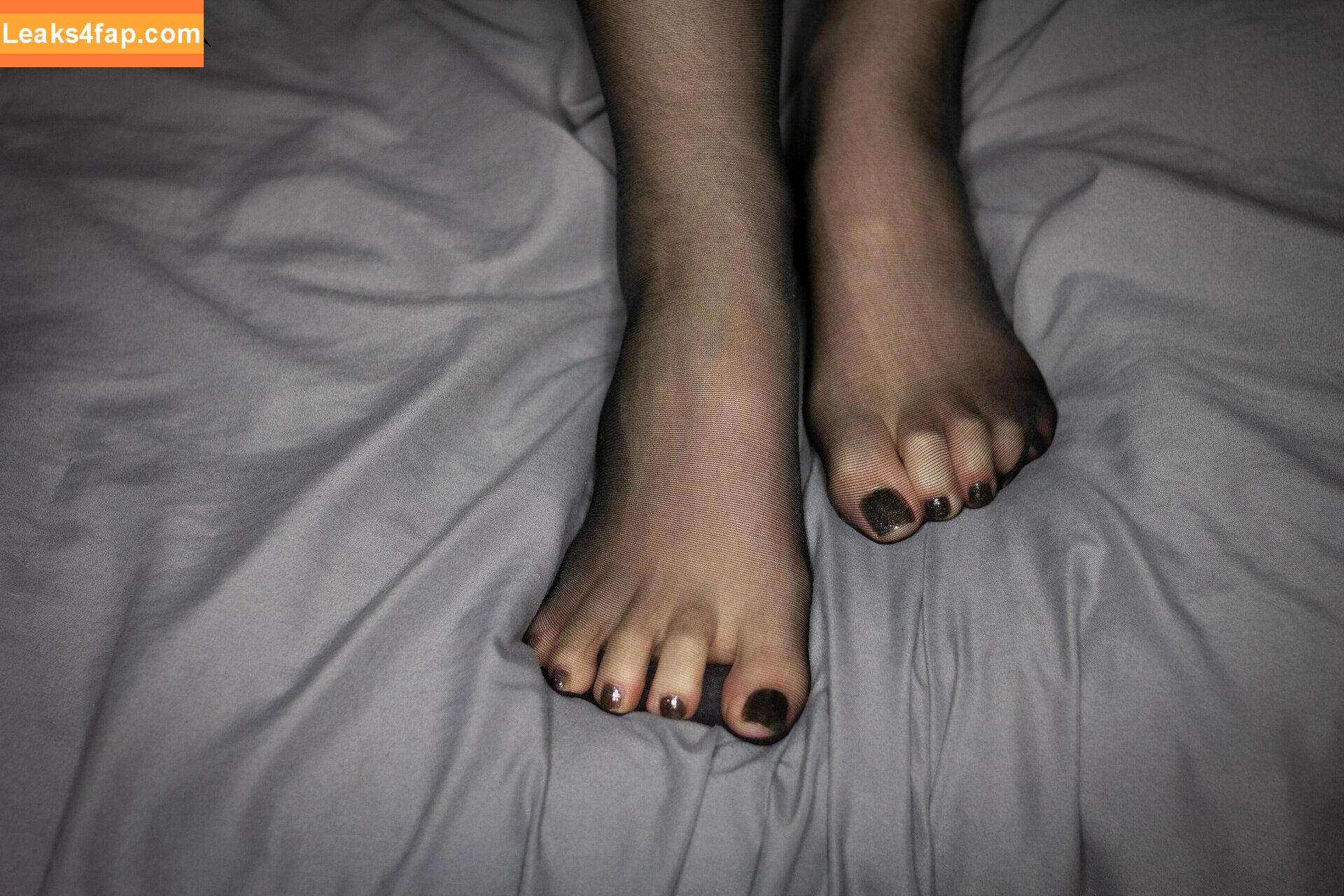 athenasf33t / athenas_feet leaked photo photo #0017