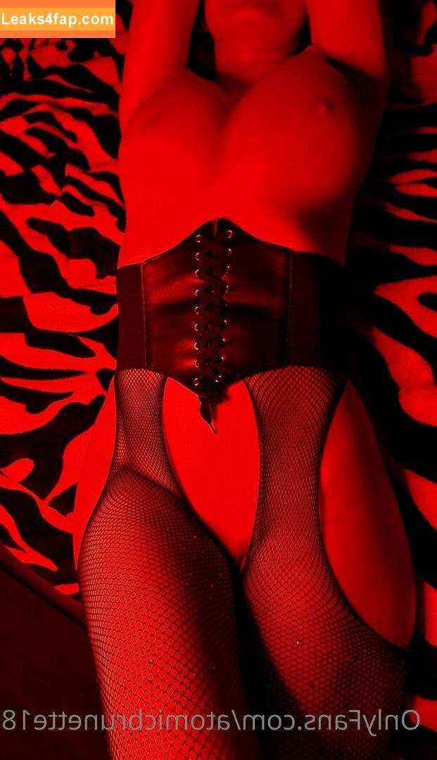 atomicbrunette18 / AtomicBrunette8 / Nina leaked photo photo #0034