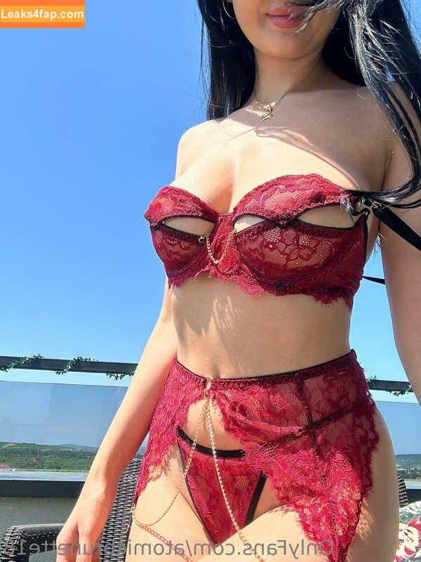 atomicbrunette18 / AtomicBrunette8 / Nina leaked photo photo #0182