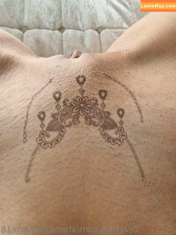 atomicbrunette18 / AtomicBrunette8 / Nina leaked photo photo #0584