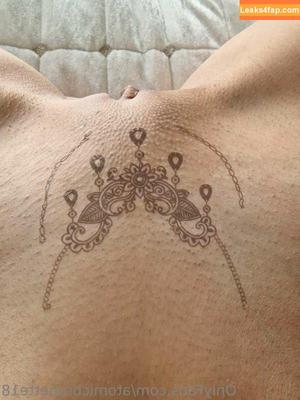 atomicbrunette18 photo #0584