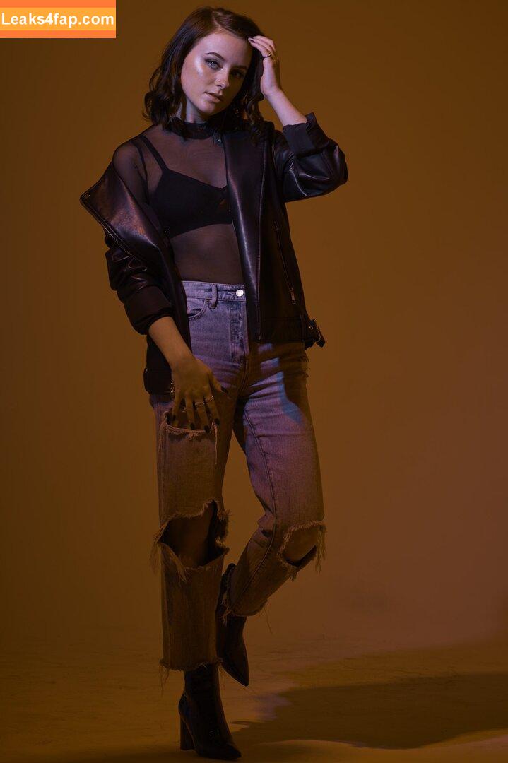 audramiller /  leaked photo photo #0005