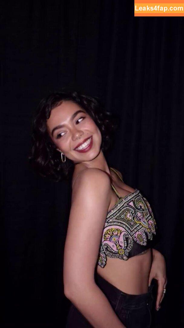 Aulii Cravalho / AuliiCravalho / Auli’i Cravalho слитое фото фото #0144