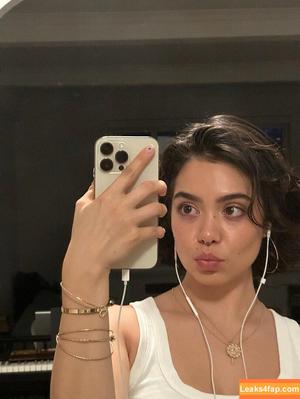 Aulii Cravalho photo #0134