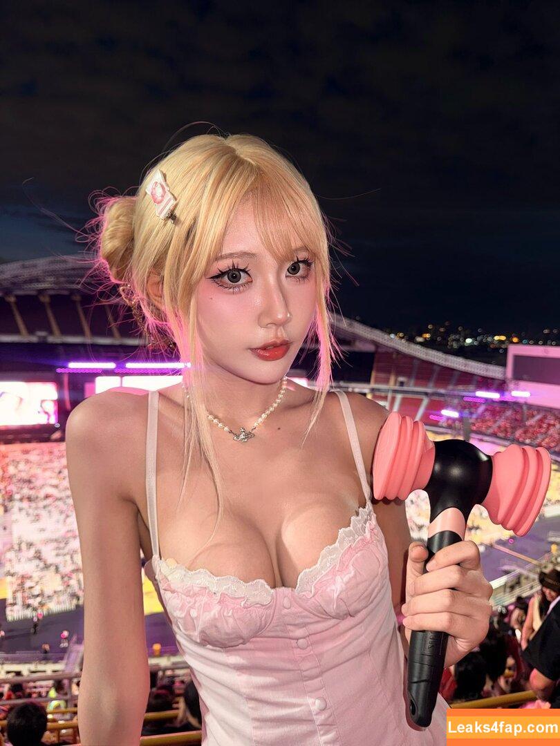 Aumx1a leaked photo photo #0178