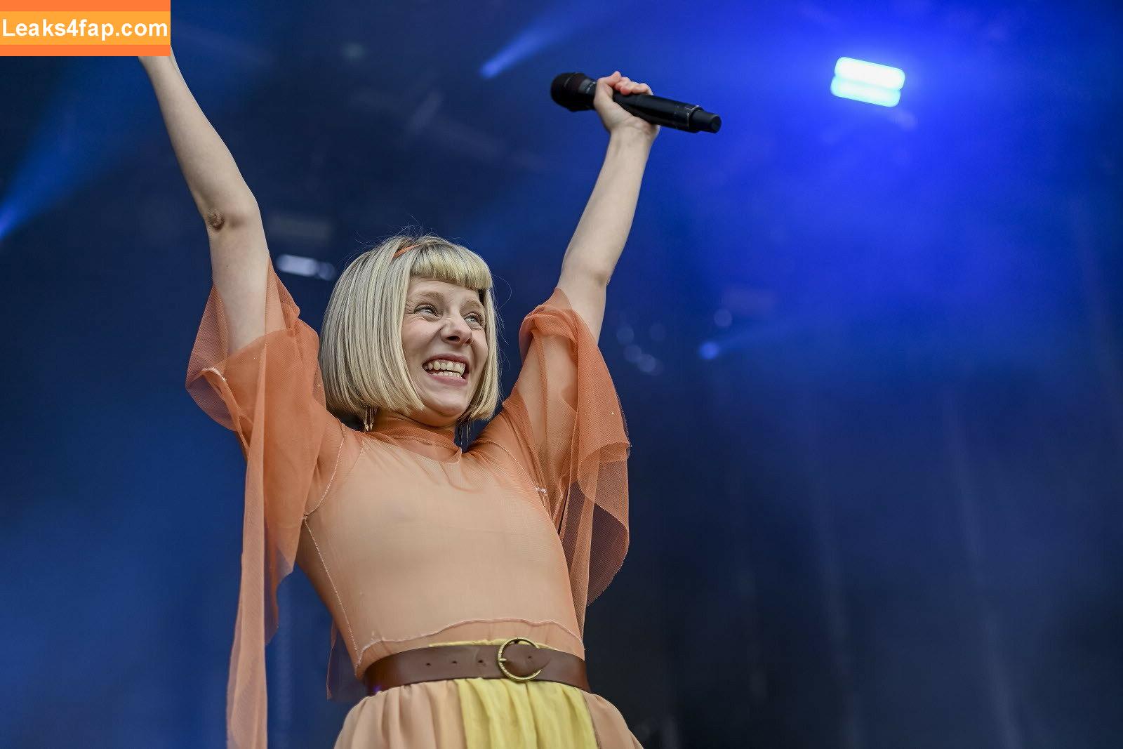 Aurora Aksnes / auroramusic / singer слитое фото фото #0057