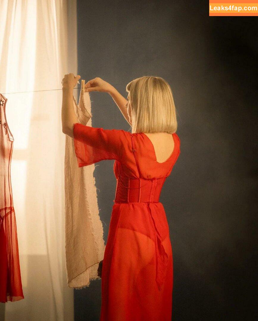 Aurora Aksnes / auroramusic / singer слитое фото фото #0109
