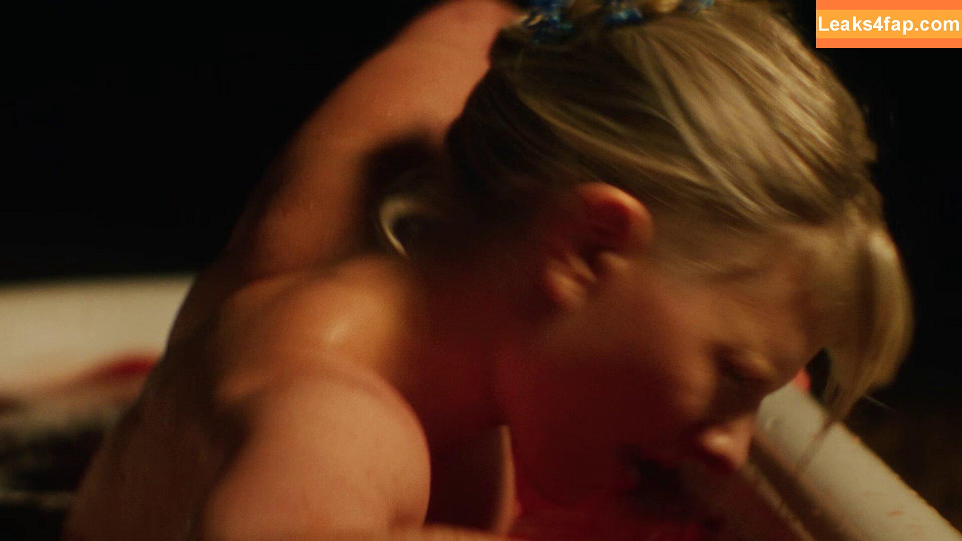 Aurora Aksnes / auroramusic / singer leaked photo photo #0198
