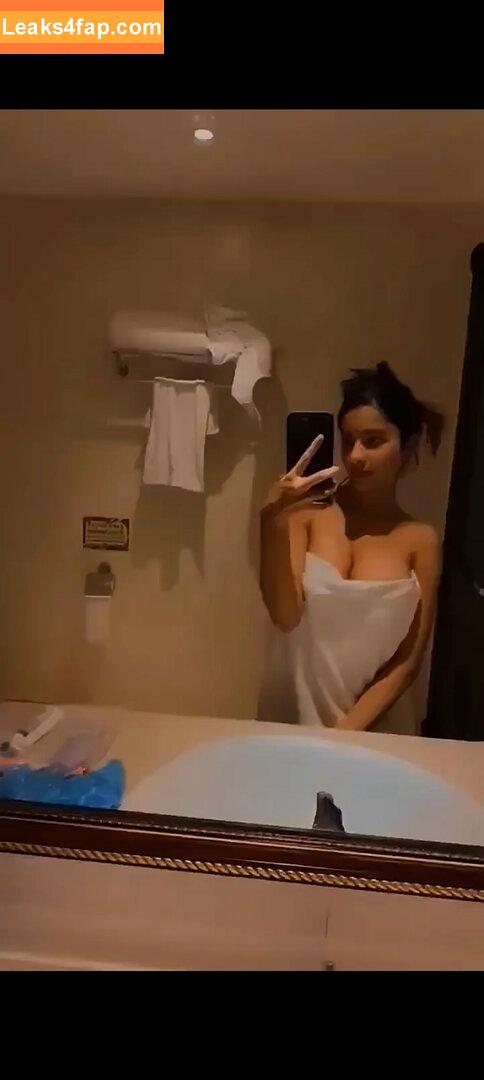 Aurora Sinclair / aurora_lights_ee / aurora_sinclair_ leaked photo photo #0056