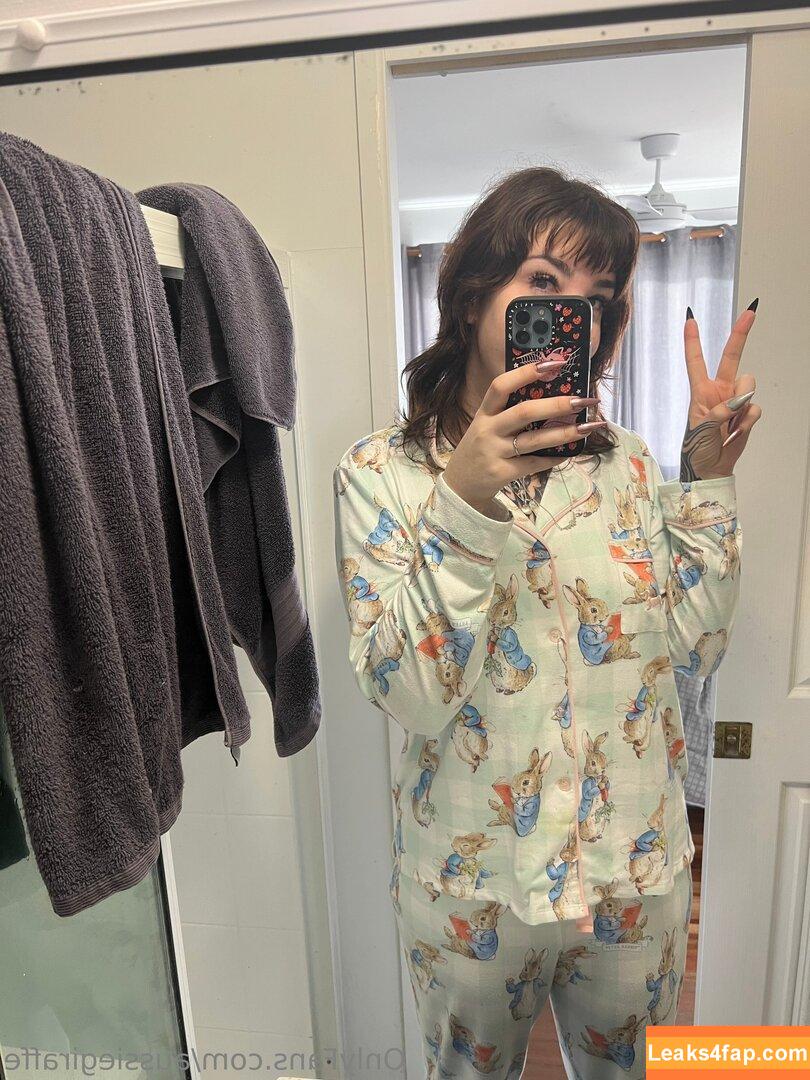 aussarah1 /  leaked photo photo #0003