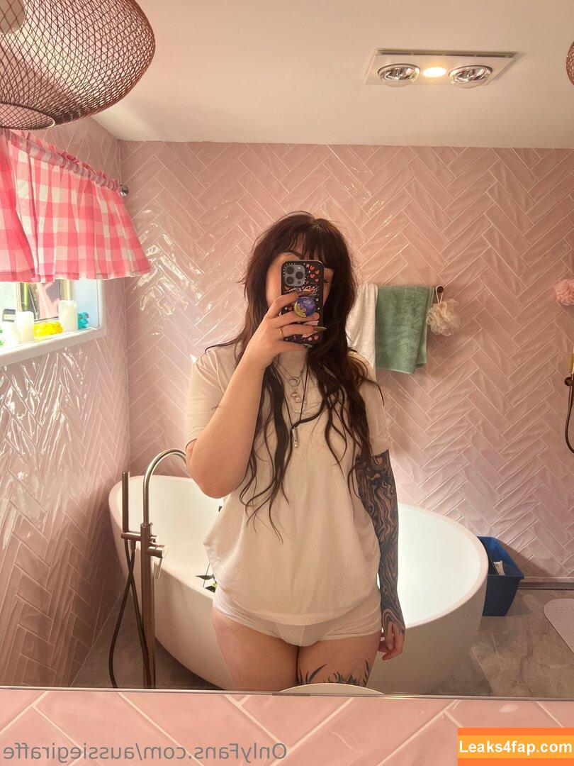 aussarah1 /  leaked photo photo #0020