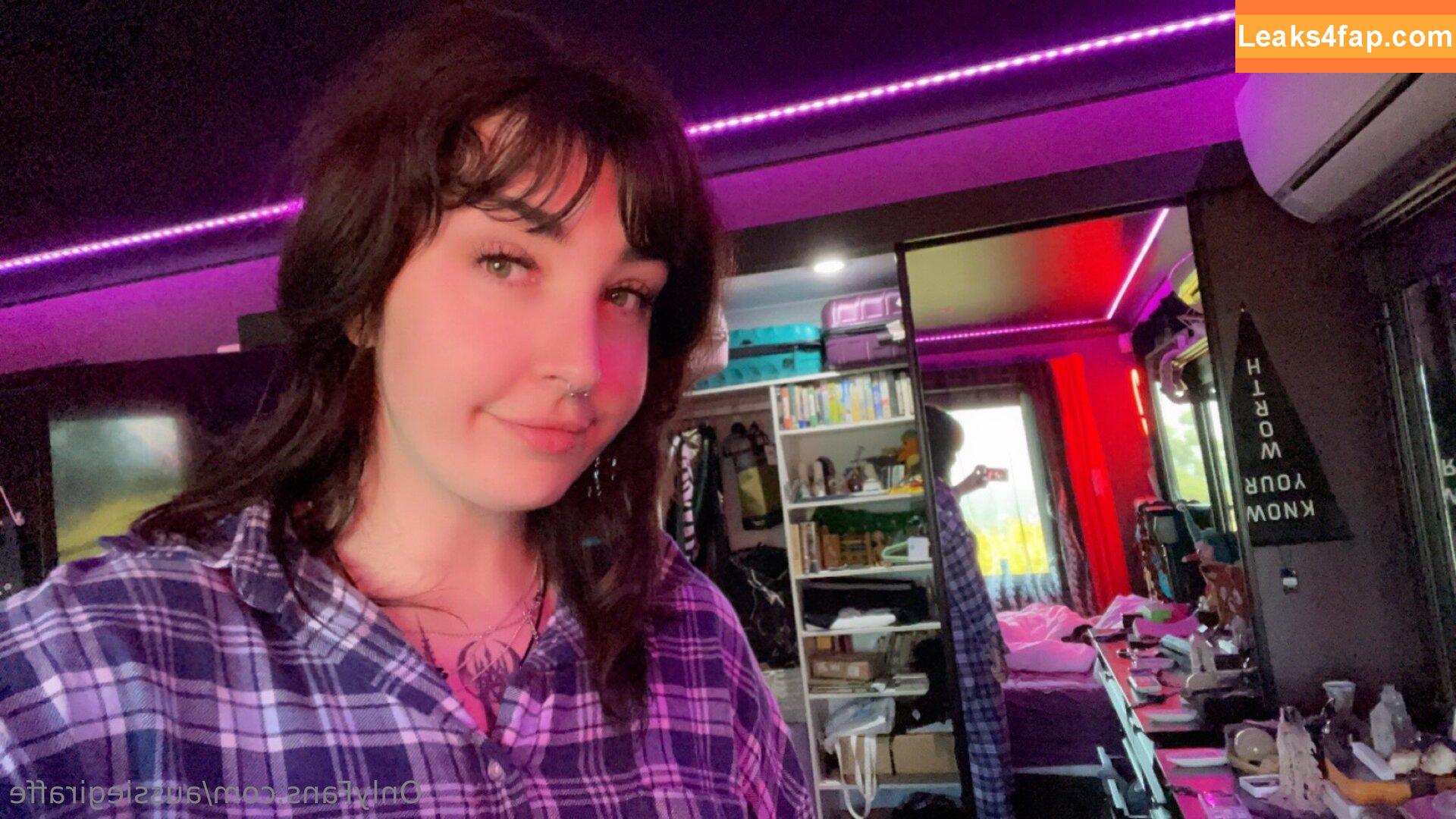 aussarah1 /  leaked photo photo #0021