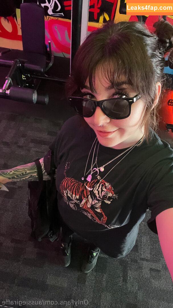 aussarah1 /  leaked photo photo #0025