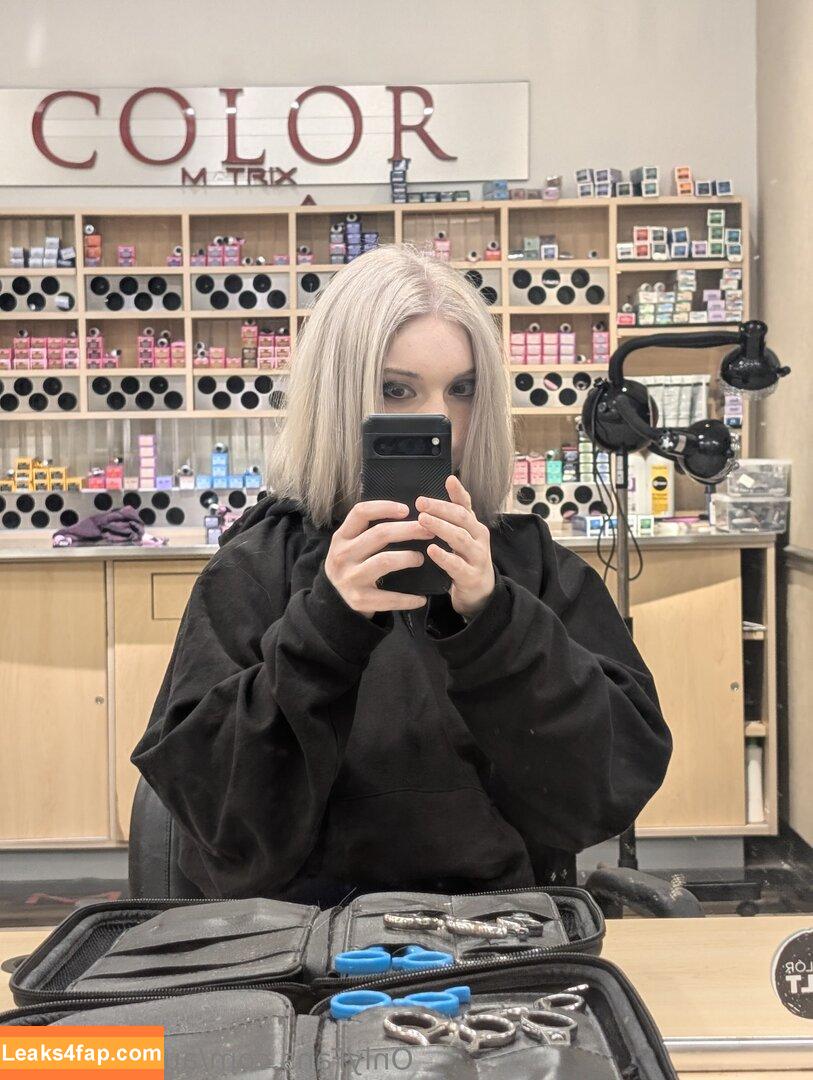 autisticboobs /  leaked photo photo #0207