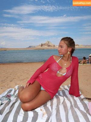 Ava Alfaro photo #0100