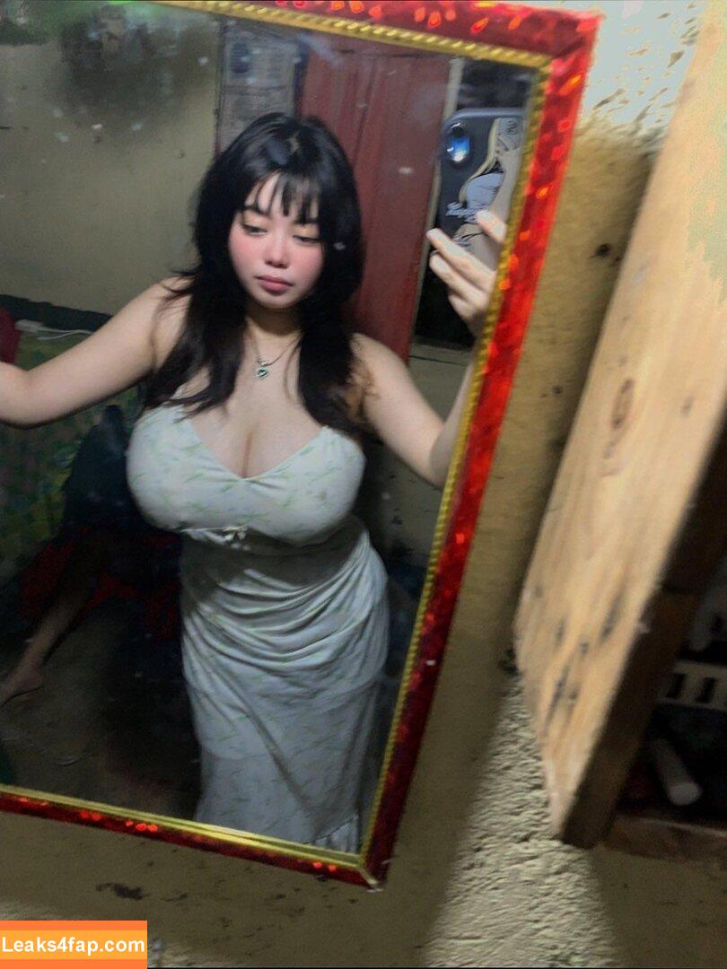ava_celline /  leaked photo photo #0003