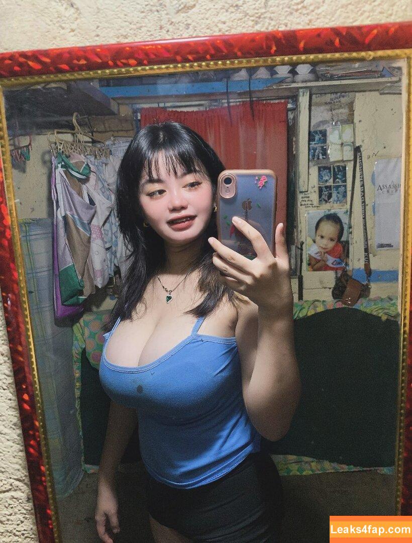 ava_celline /  leaked photo photo #0007