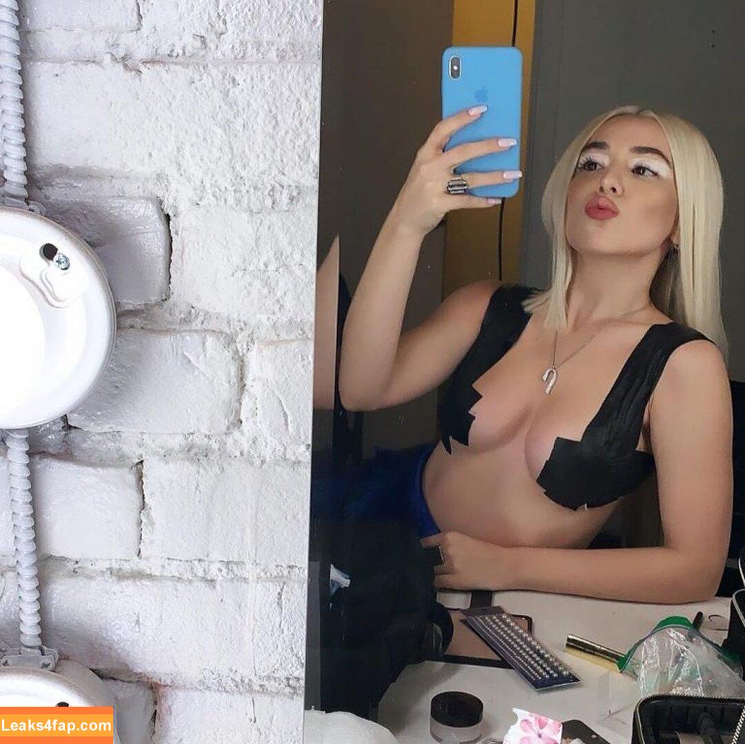 Ava Max / avamax / https: / plharleyquinn leaked photo photo #0033