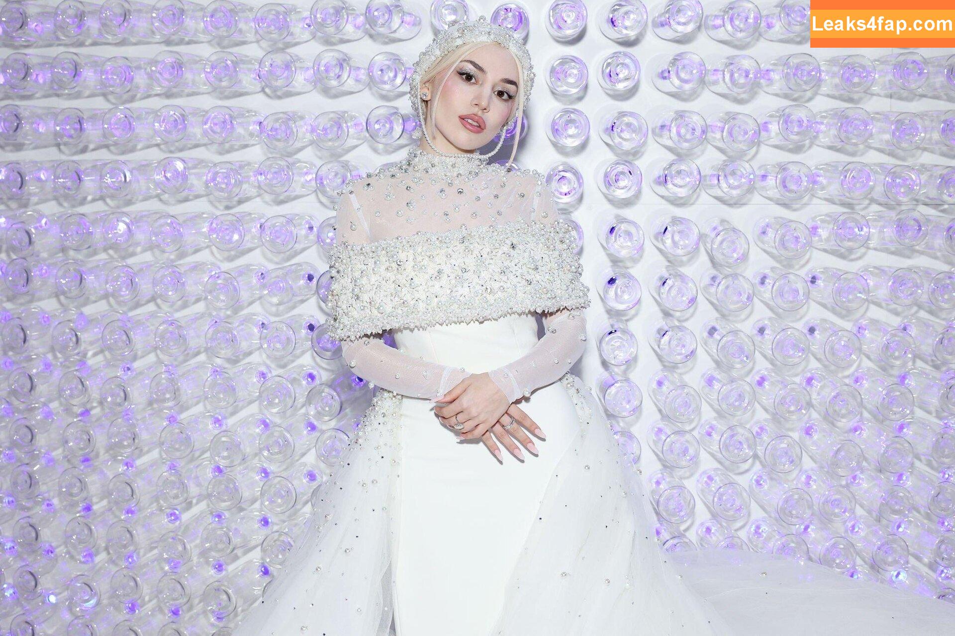 Ava Max / avamax / plharleyquinn слитое фото фото #0240