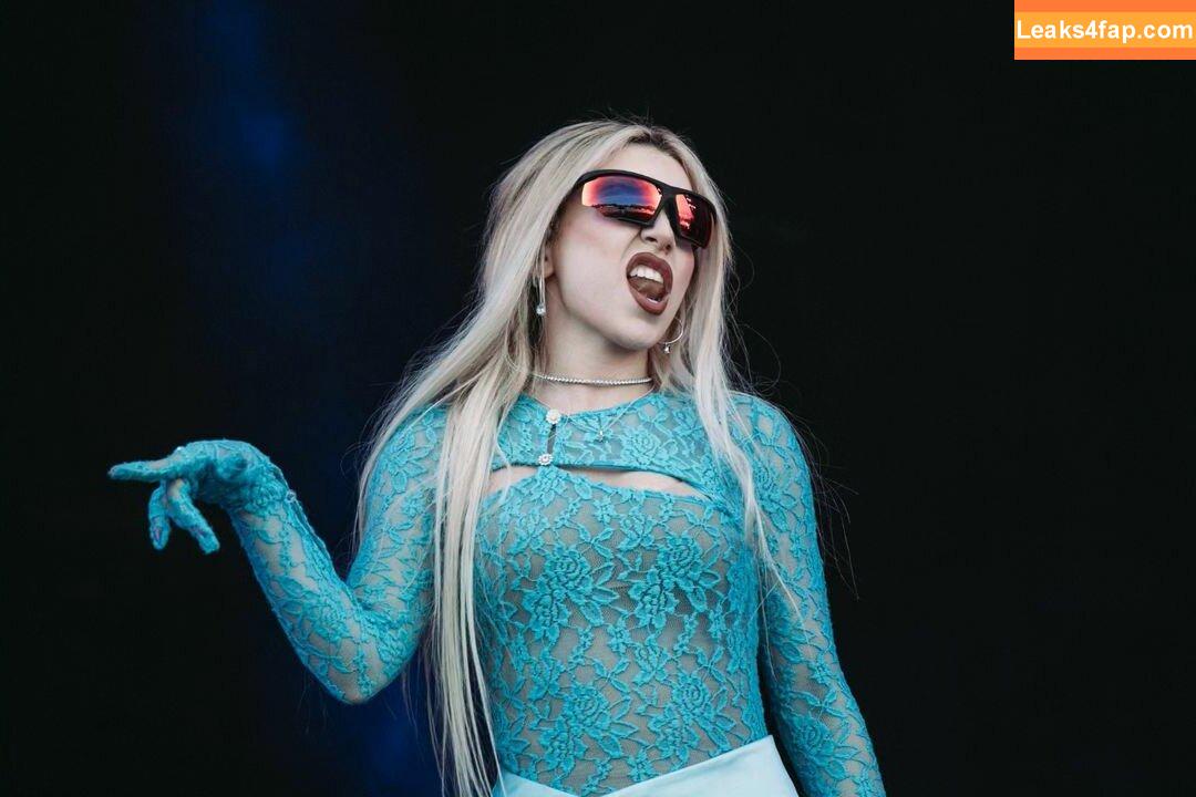 Ava Max / avamax / plharleyquinn слитое фото фото #0443