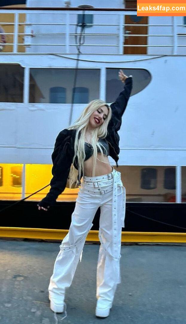 Ava Max / avamax / plharleyquinn слитое фото фото #0447