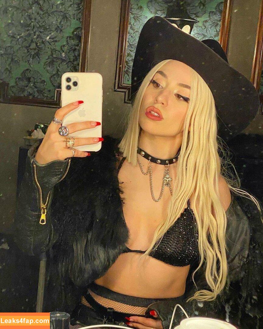 Ava Max / avamax / plharleyquinn leaked photo photo #0548