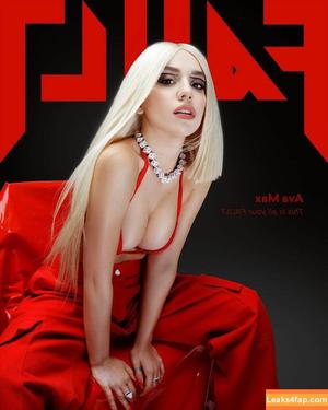 Ava Max photo #0124