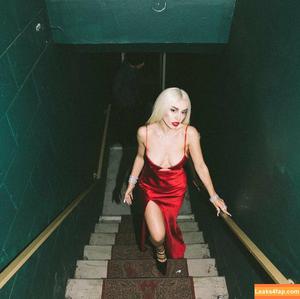 Ava Max photo #0210