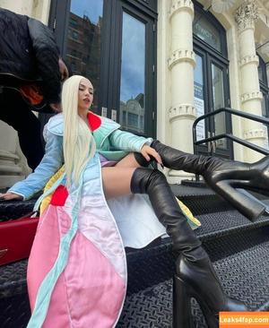 Ava Max photo #0216