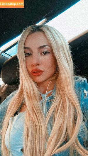 Ava Max photo #0482