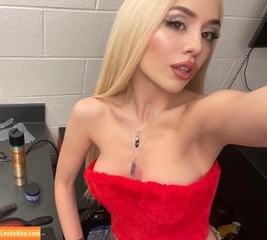 Ava Max photo #0613