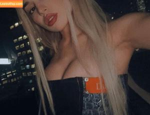 Ava Max photo #0642